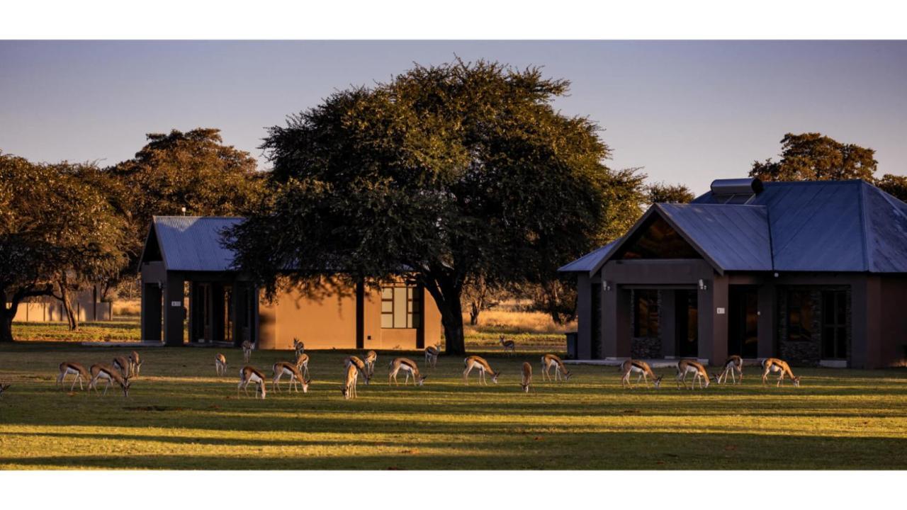 Sandune Game Lodge Gobabis Exteriör bild